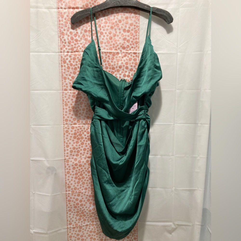 Women's Sleeveless Ruched Satin Bodycon Dress